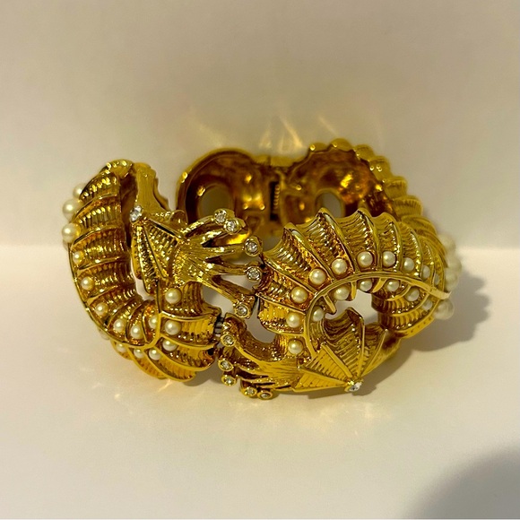 Kate Spade Seahorse Gold Bracelet - Picture 1 of 5